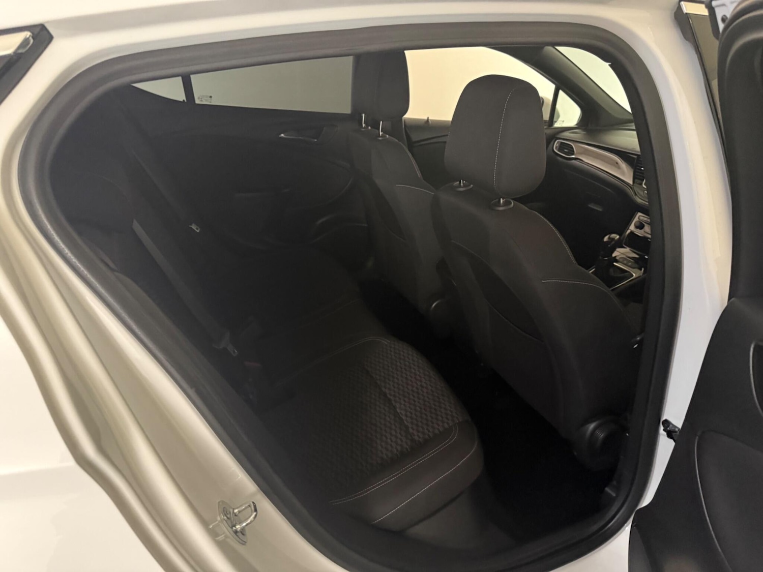 Used Vauxhall Astra 2017 for sale - 76408781: Photo 49