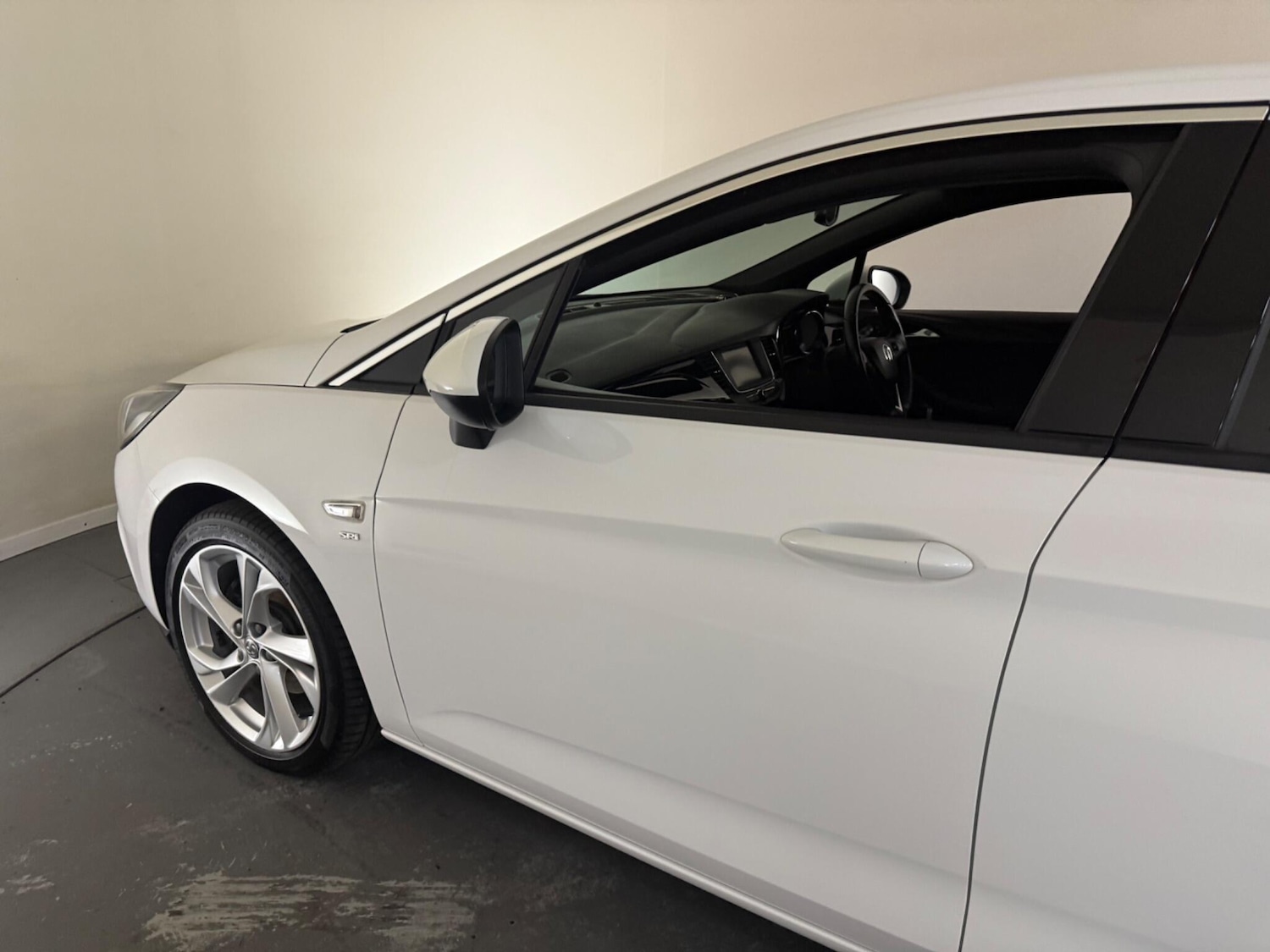 Used Vauxhall Astra 2017 for sale - 76408781: Photo 55