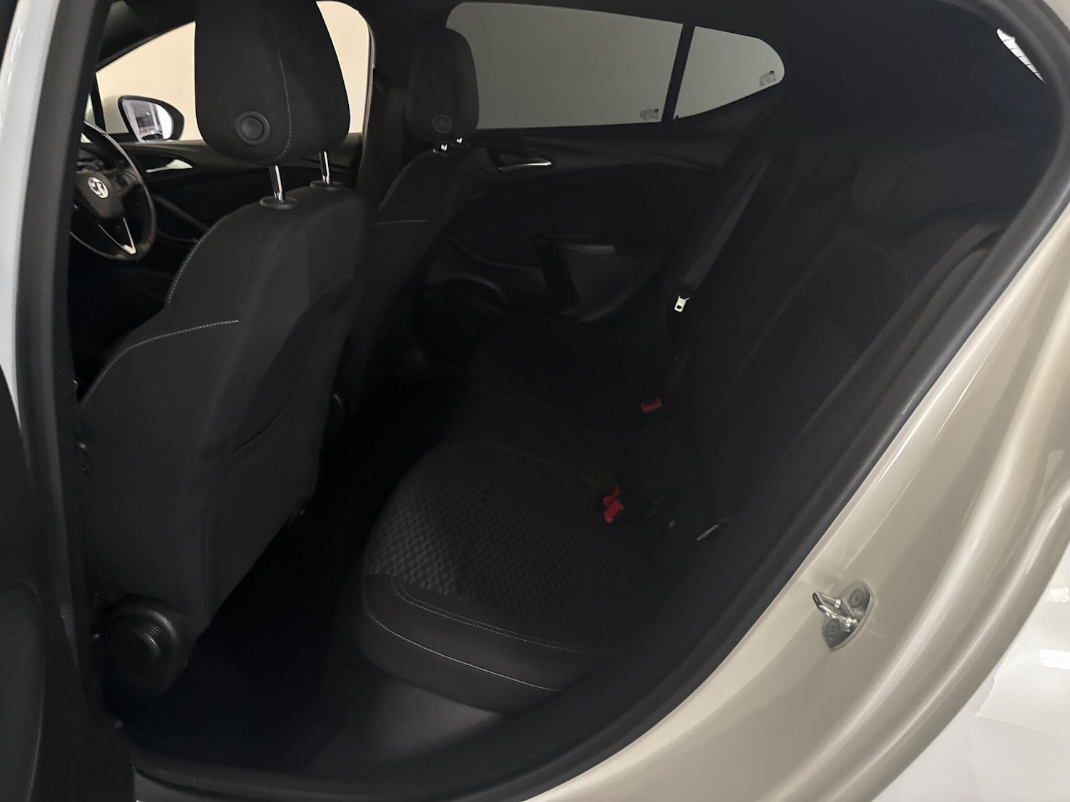 Used Vauxhall Astra 2017 for sale - 76408781: Photo 60