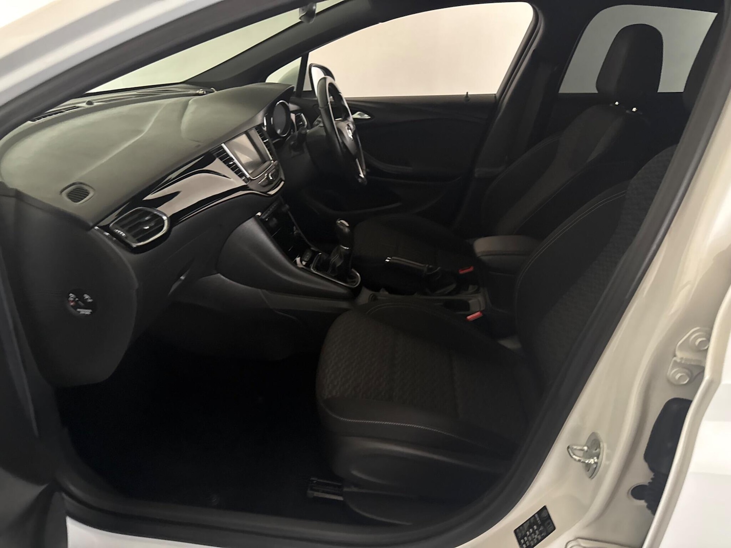 Used Vauxhall Astra 2017 for sale - 76408781: Photo 66