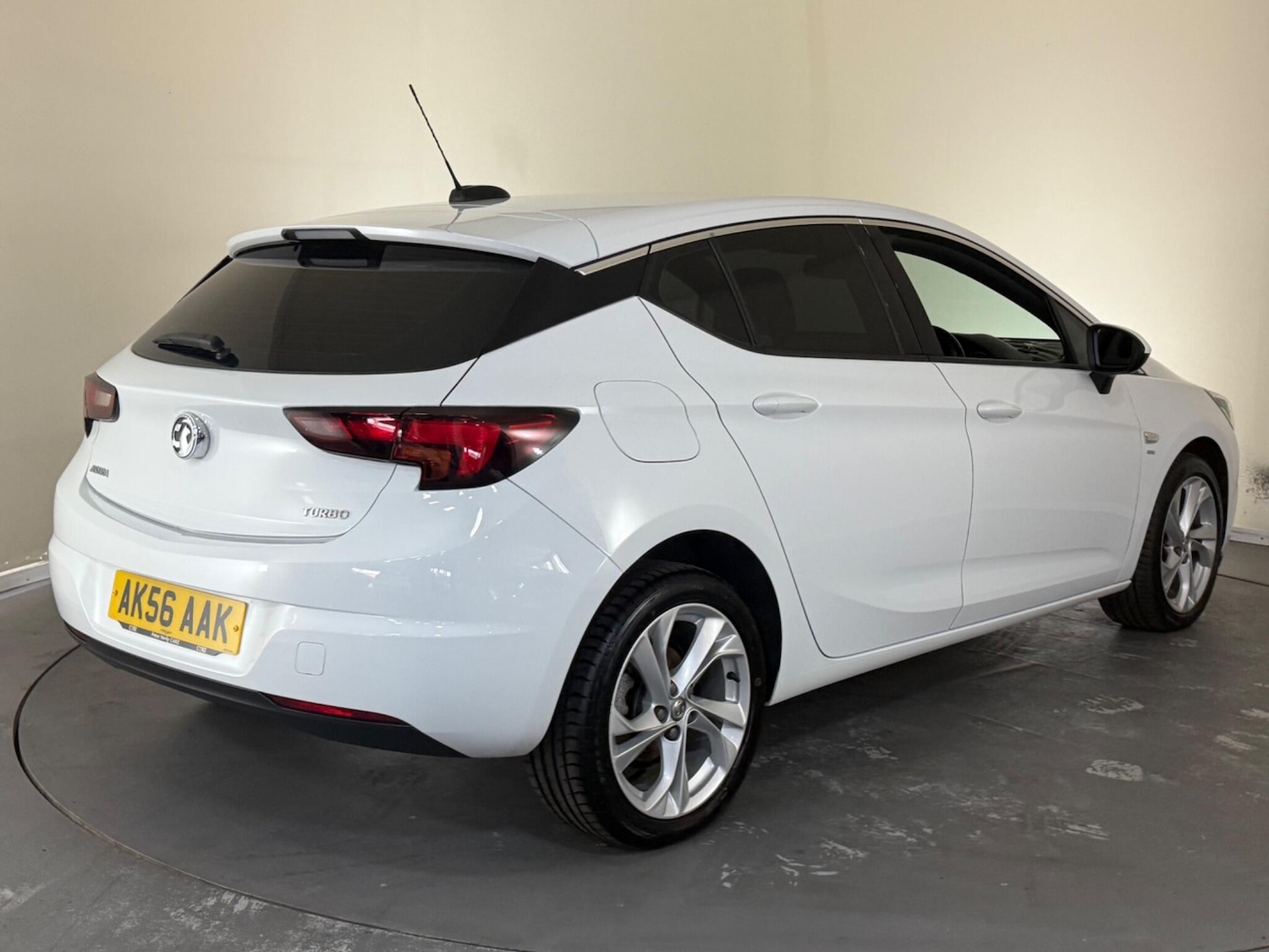 Used Vauxhall Astra 2017 for sale - 76408781: Photo 7