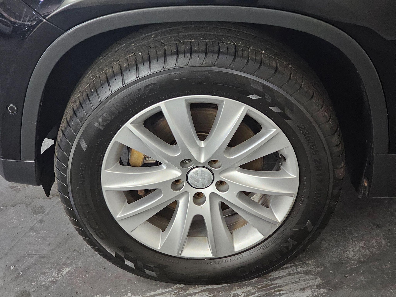 Used Volkswagen Tiguan 2011 for sale - 76409524: Photo 17