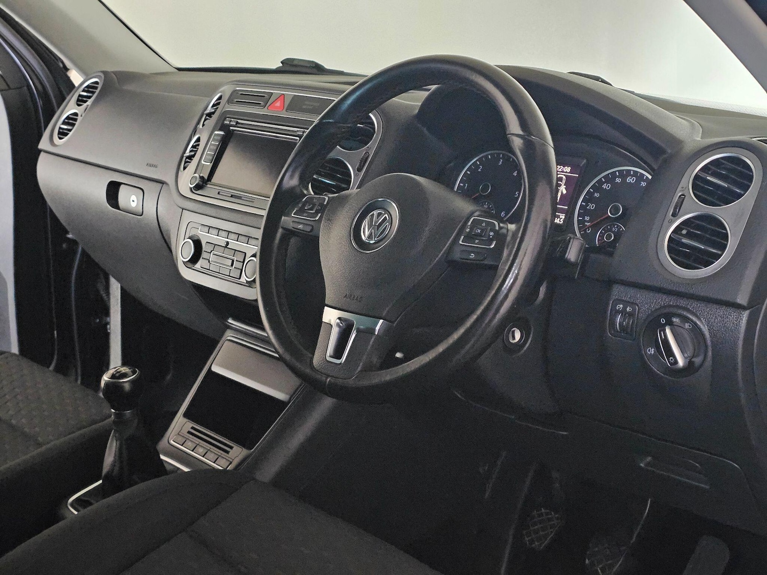 Used Volkswagen Tiguan 2011 for sale - 76409524: Photo 20