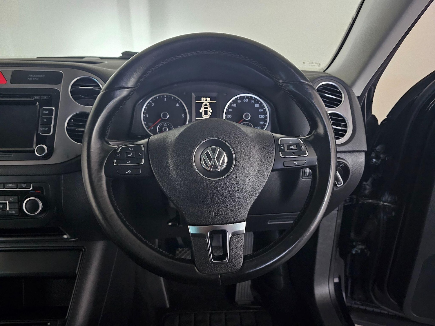 Used Volkswagen Tiguan 2011 for sale - 76409524: Photo 33