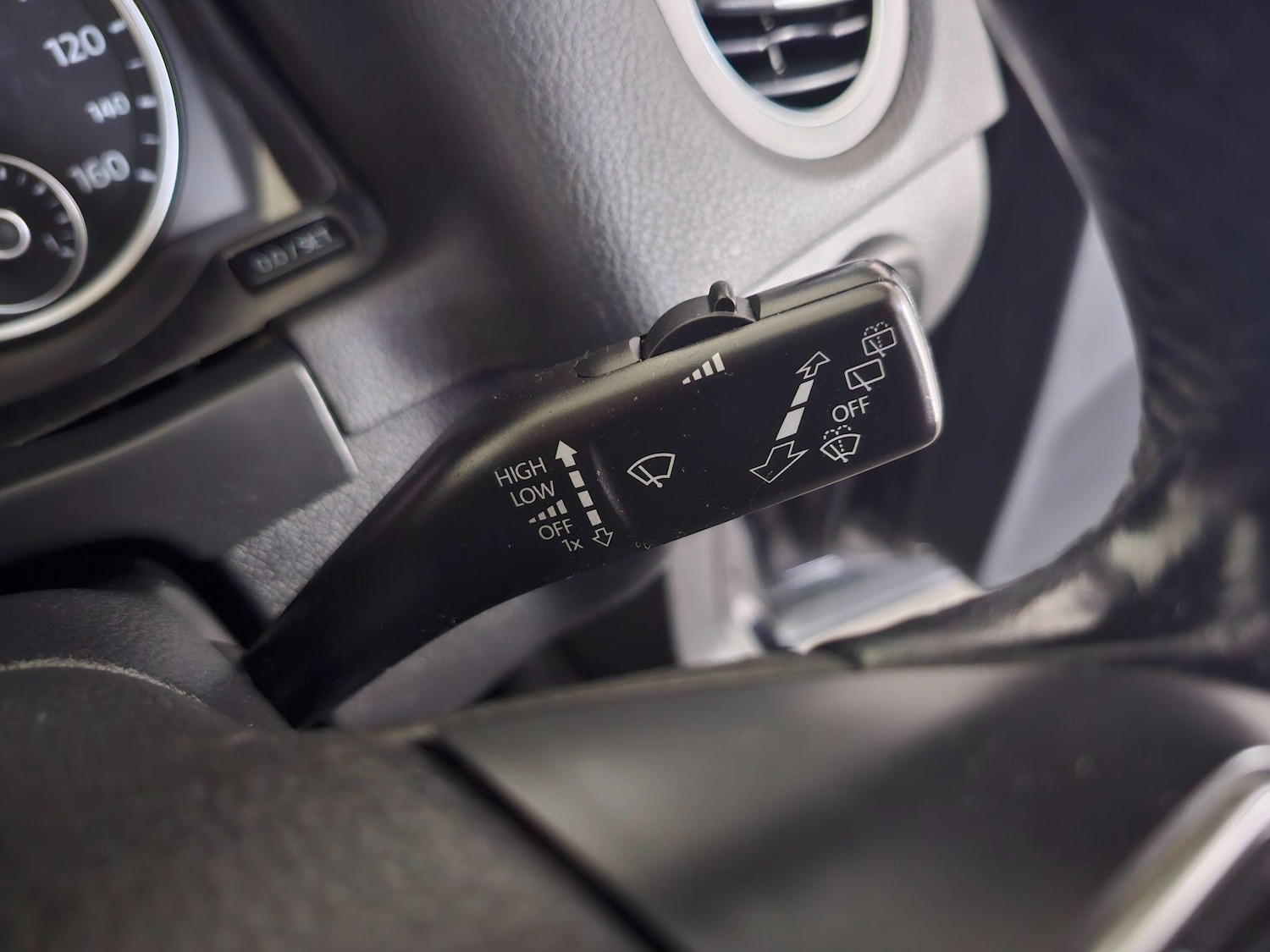 Used Volkswagen Tiguan 2011 for sale - 76409524: Photo 36