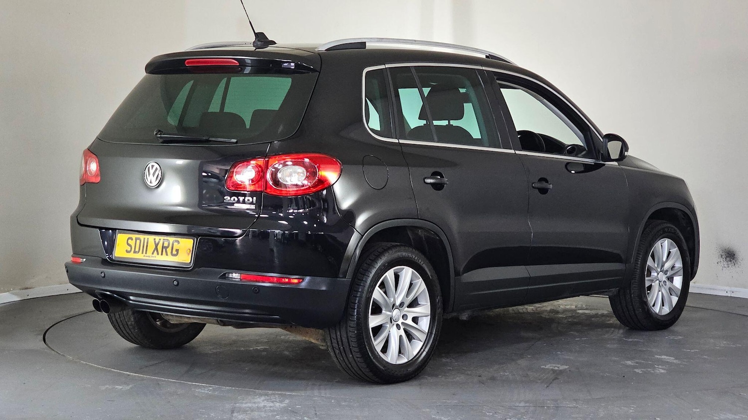 Used Volkswagen Tiguan 2011 for sale - 76409524: Photo 7