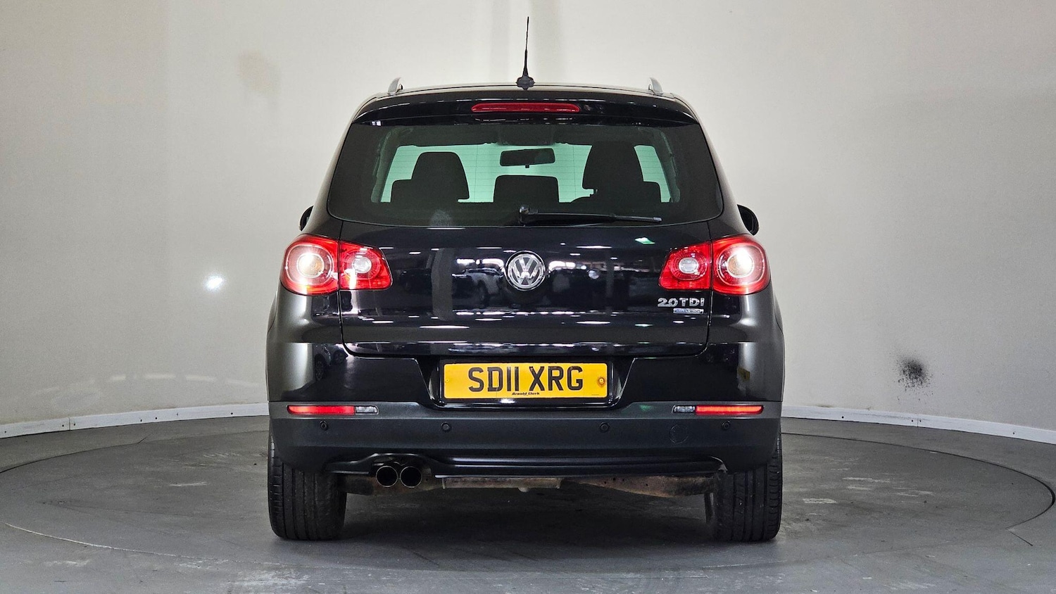 Used Volkswagen Tiguan 2011 for sale - 76409524: Photo 8