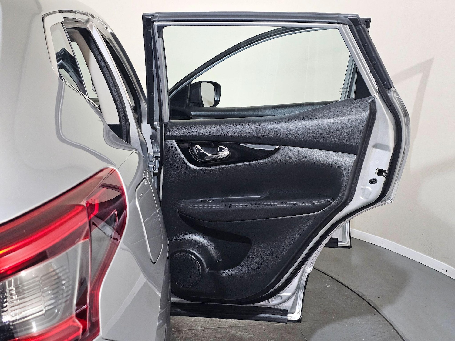 Used Nissan Qashqai 2018 for sale - 76825033: Photo 25