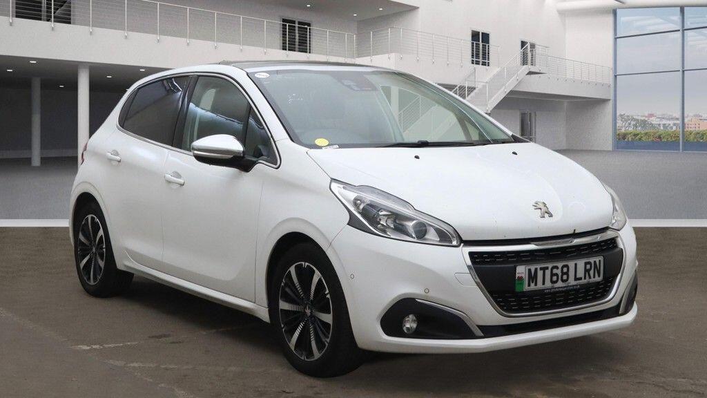 Used Peugeot 208 2018 for sale - 76360859: Photo 1