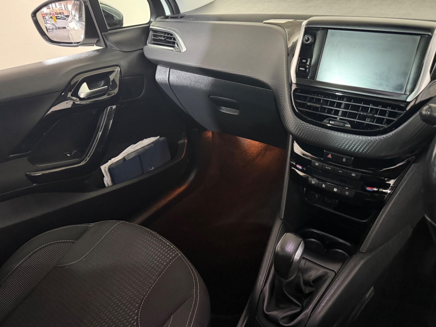 Used Peugeot 208 2018 for sale - 76360859: Photo 33