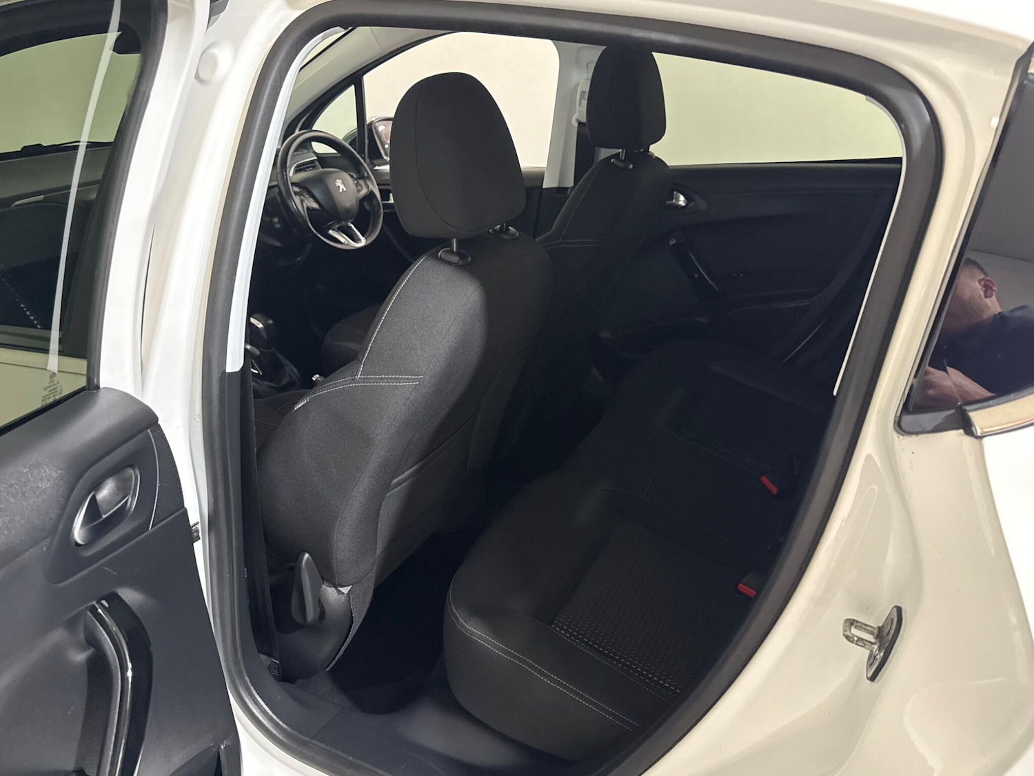 Used Peugeot 208 2018 for sale - 76360859: Photo 63