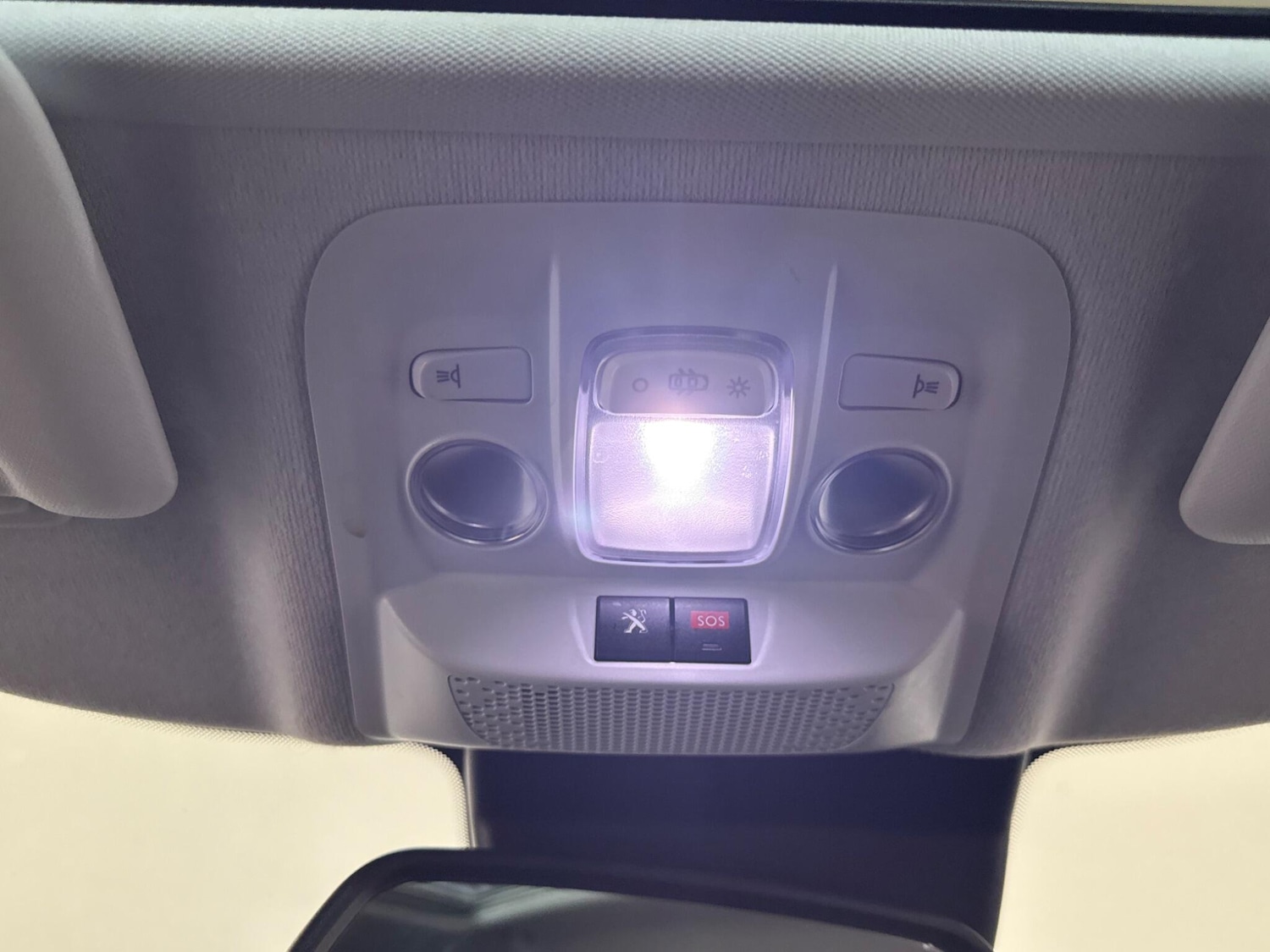 Used Peugeot 208 2018 for sale - 76360859: Photo 71