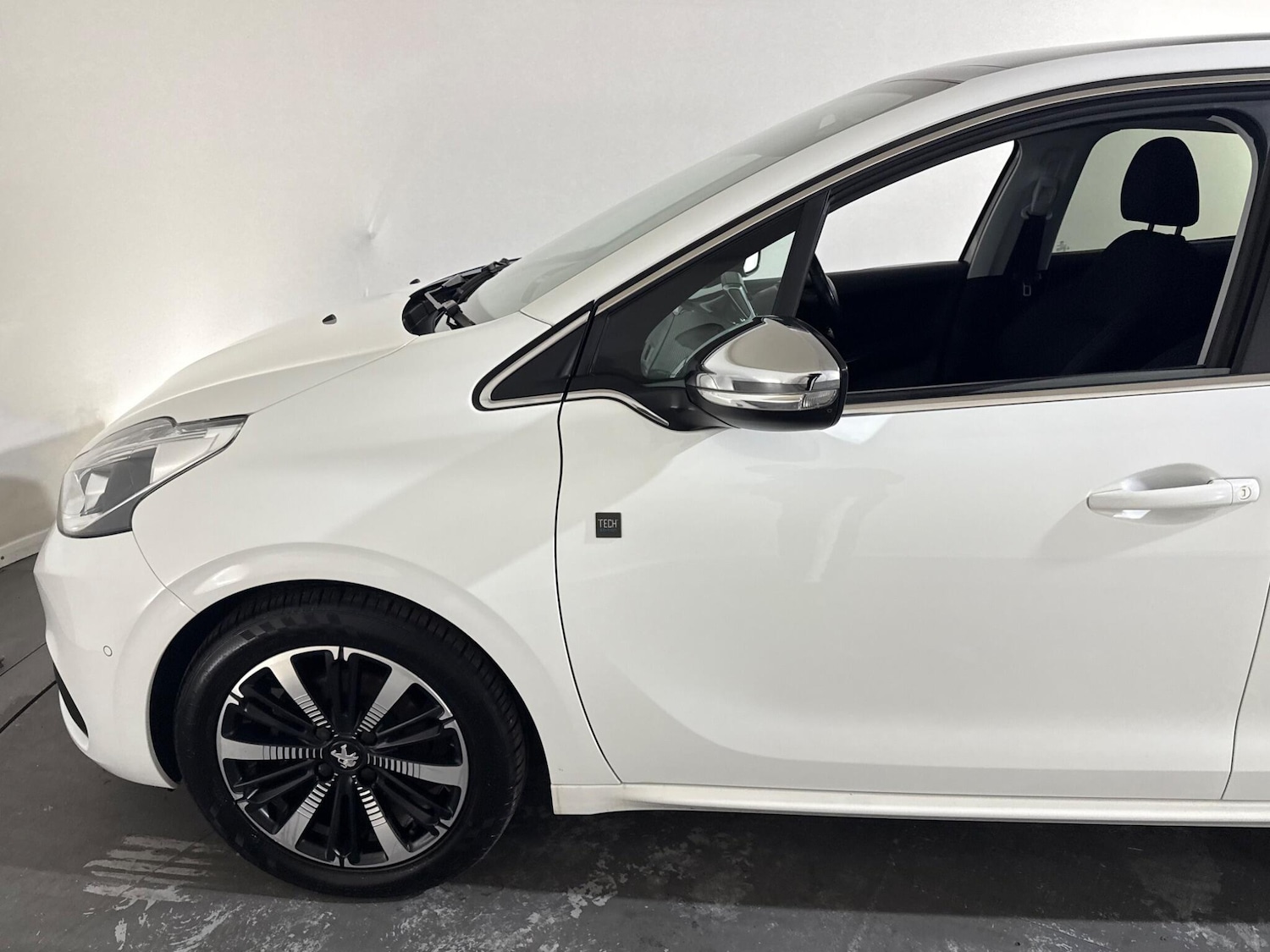 Used Peugeot 208 2018 for sale - 76360859: Photo 76