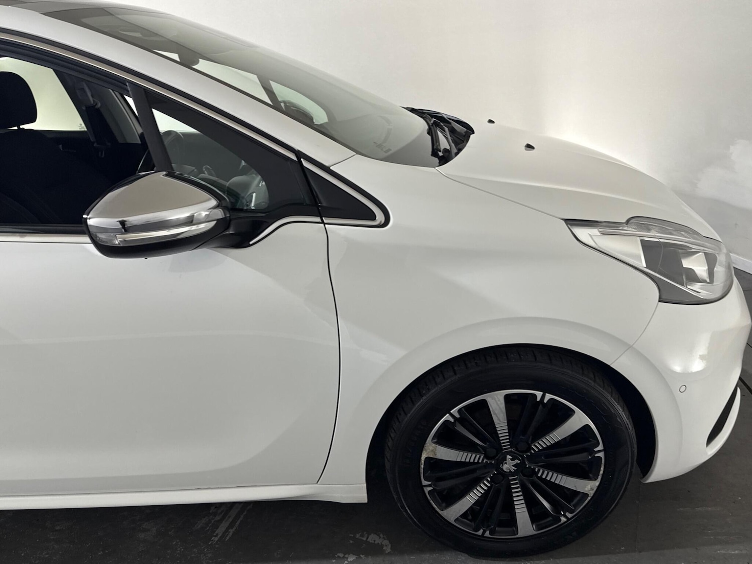 Used Peugeot 208 2018 for sale - 76360859: Photo 77