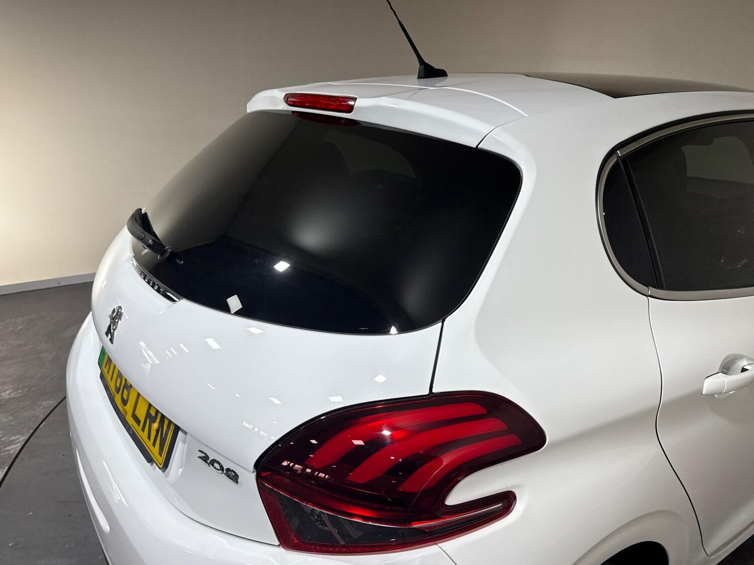 Used Peugeot 208 2018 for sale - 76360859: Photo 78