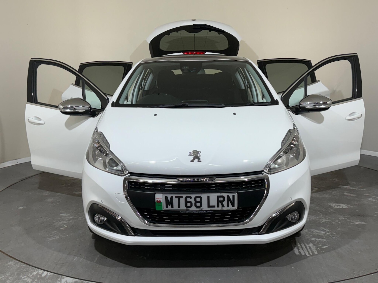 Used Peugeot 208 2018 for sale - 76360859: Photo 9