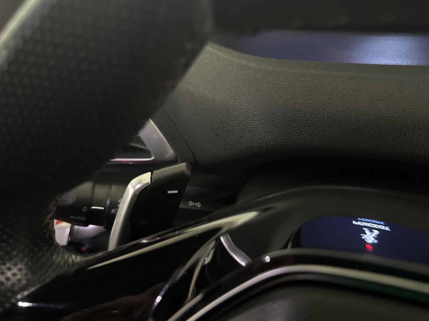 Used Peugeot 3008 2018 for sale - 76585550: Photo 30