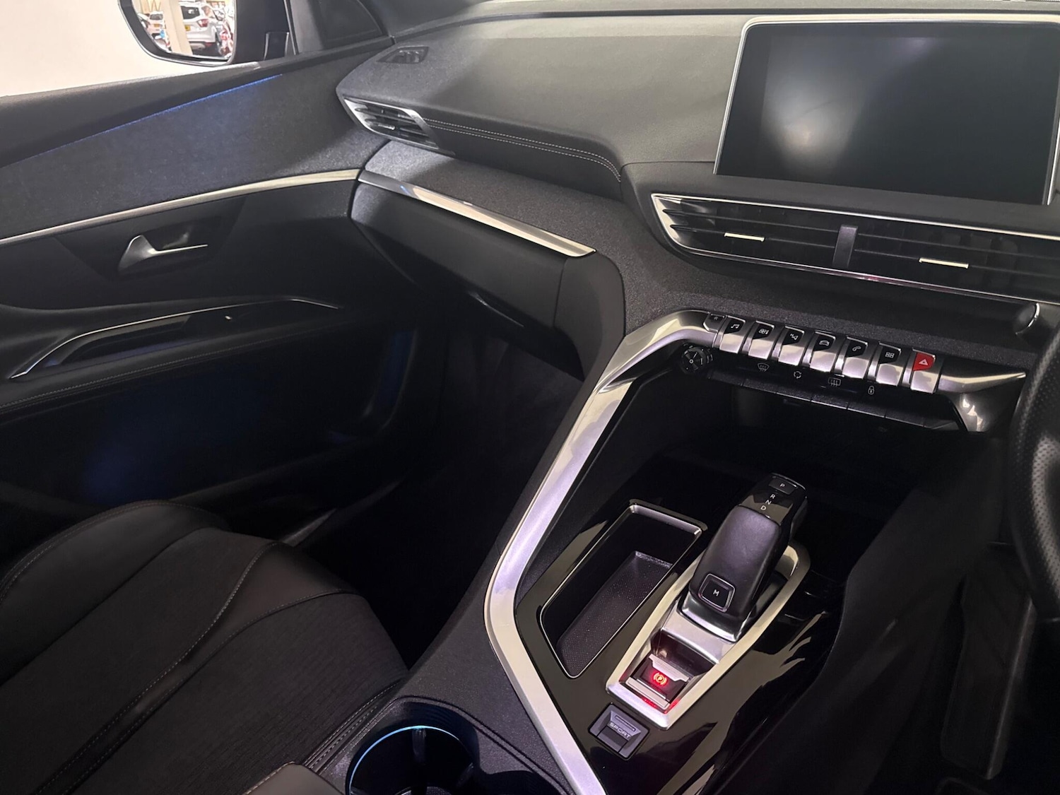 Used Peugeot 3008 2018 for sale - 76585550: Photo 32