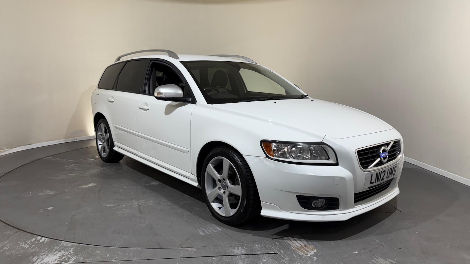 Used Volvo V50 2012 for sale - 76409584: Photo 1