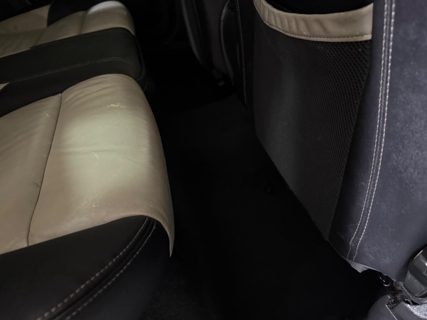 Used Volvo V50 2012 for sale - 76409584: Photo 43