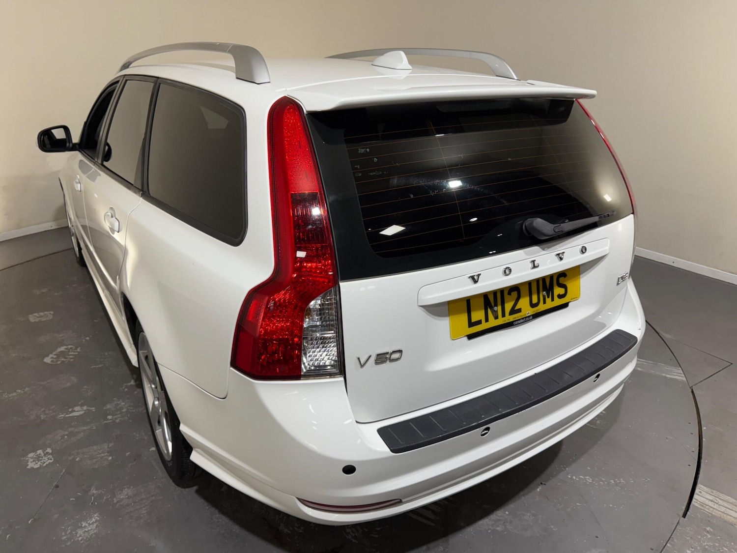 Used Volvo V50 2012 for sale - 76409584: Photo 48