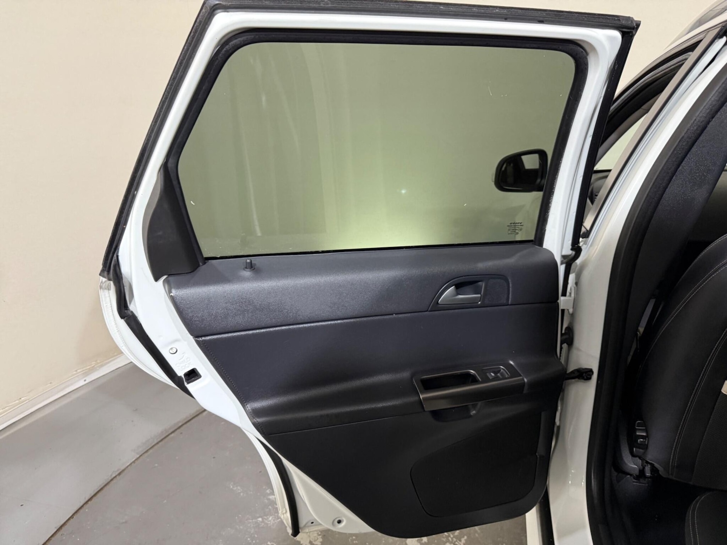 Used Volvo V50 2012 for sale - 76409584: Photo 54