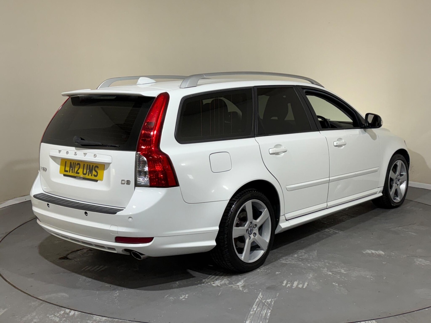 Used Volvo V50 2012 for sale - 76409584: Photo 7