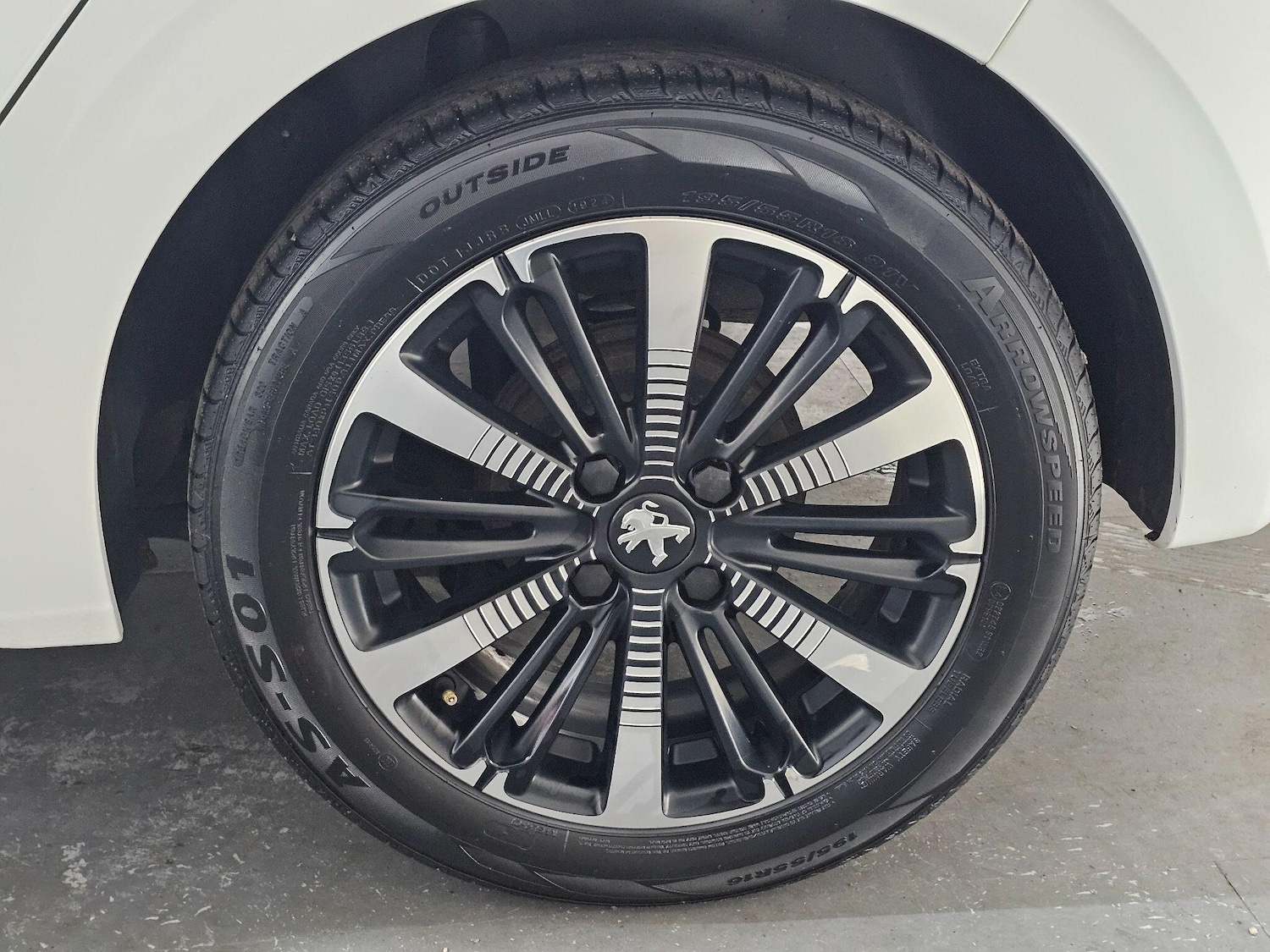 Used Peugeot 208 2019 for sale - 76549463: Photo 17