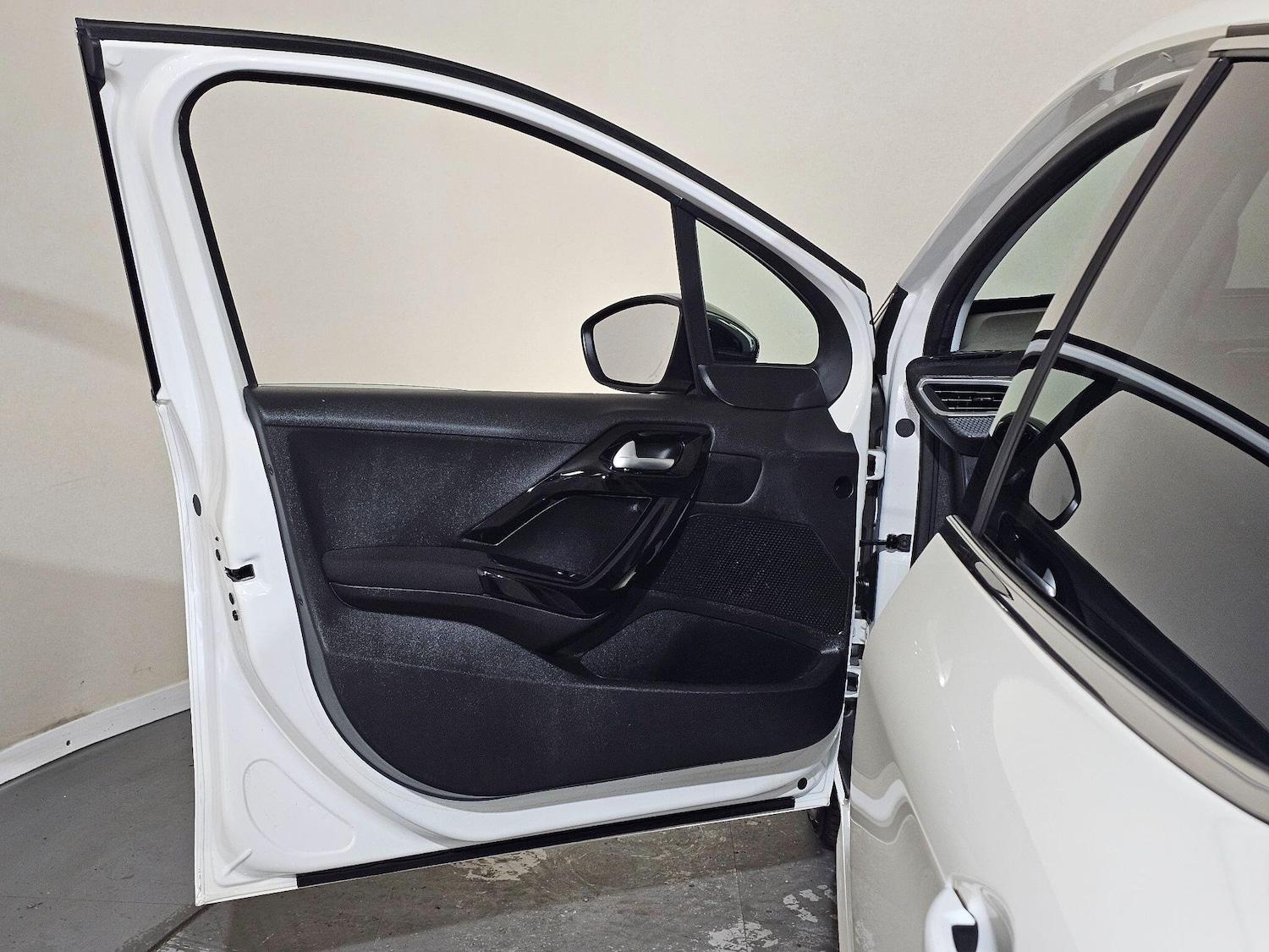 Used Peugeot 208 2019 for sale - 76549463: Photo 22