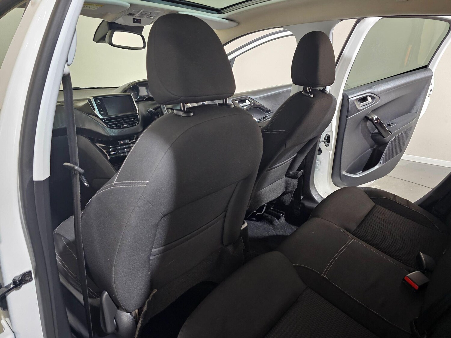 Used Peugeot 208 2019 for sale - 76549463: Photo 29