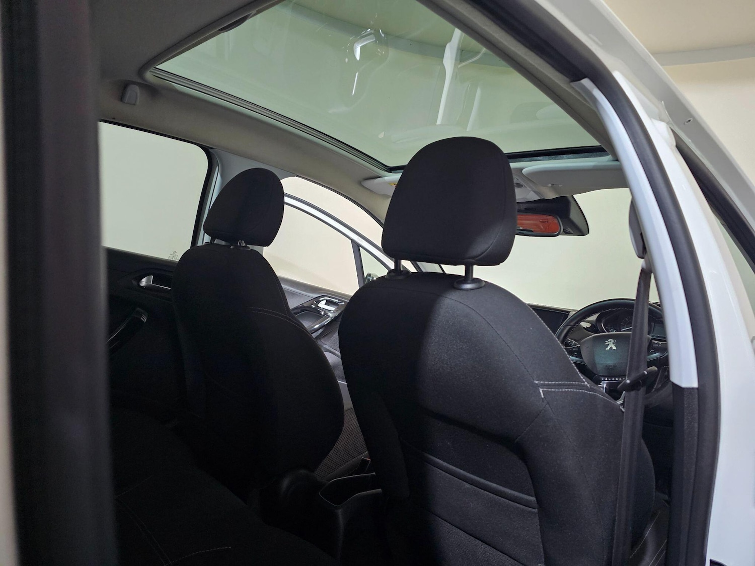 Used Peugeot 208 2019 for sale - 76549463: Photo 34