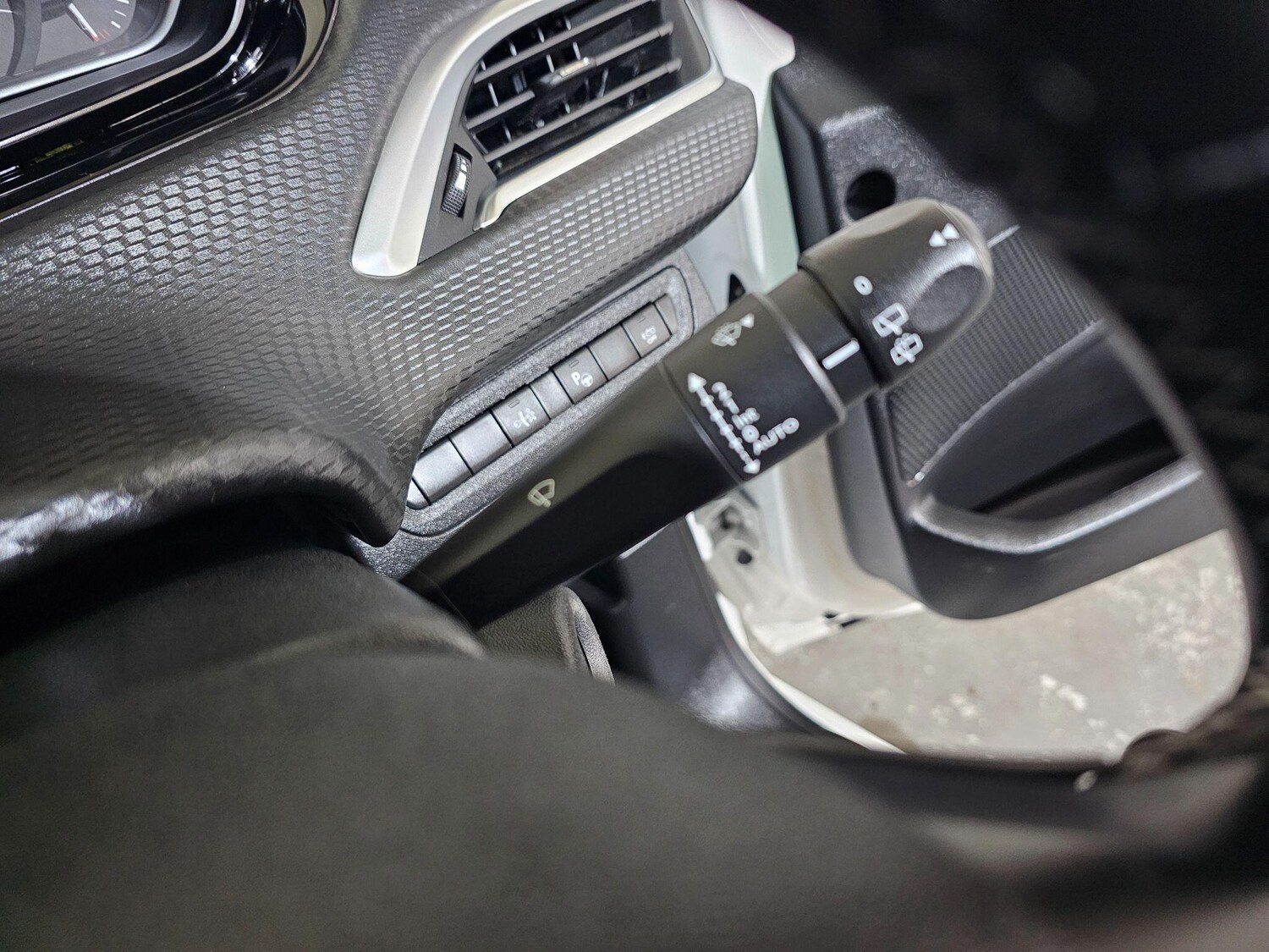 Used Peugeot 208 2019 for sale - 76549463: Photo 38