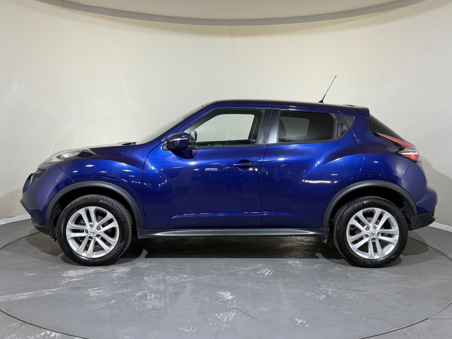 Used Nissan Juke 2017 for sale - 76349573: Photo 4