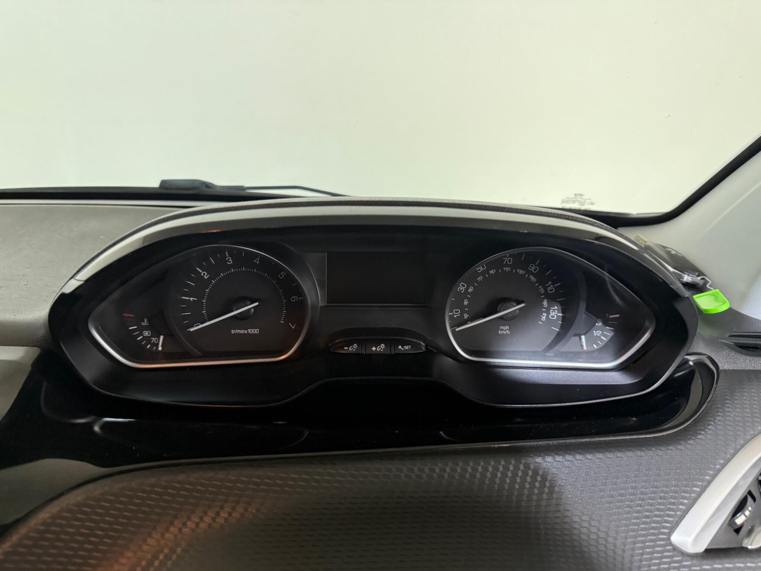 Used Peugeot 208 2016 for sale - 76409208: Photo 31