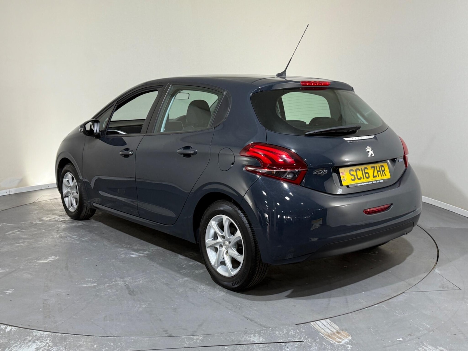 Used Peugeot 208 2016 for sale - 76409208: Photo 5