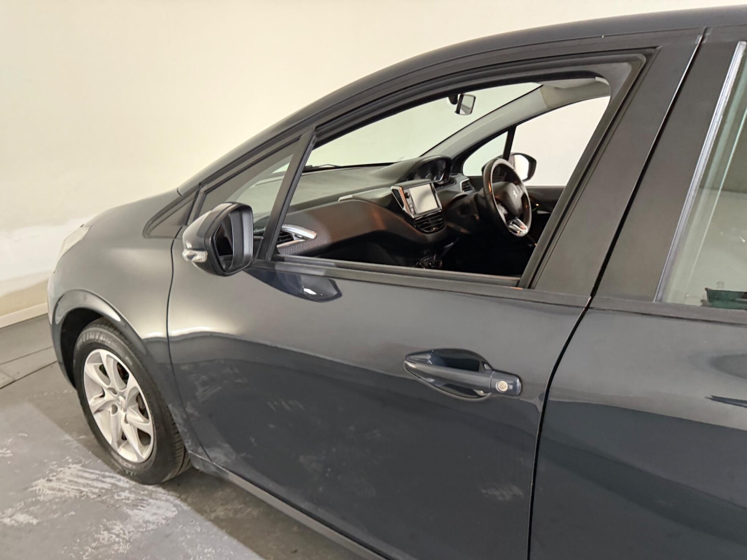 Used Peugeot 208 2016 for sale - 76409208: Photo 55