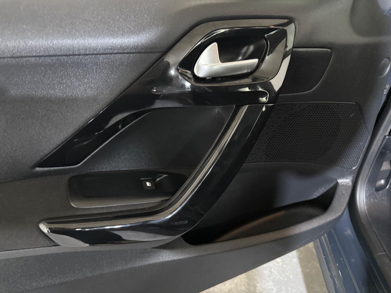 Used Peugeot 208 2016 for sale - 76409208: Photo 65