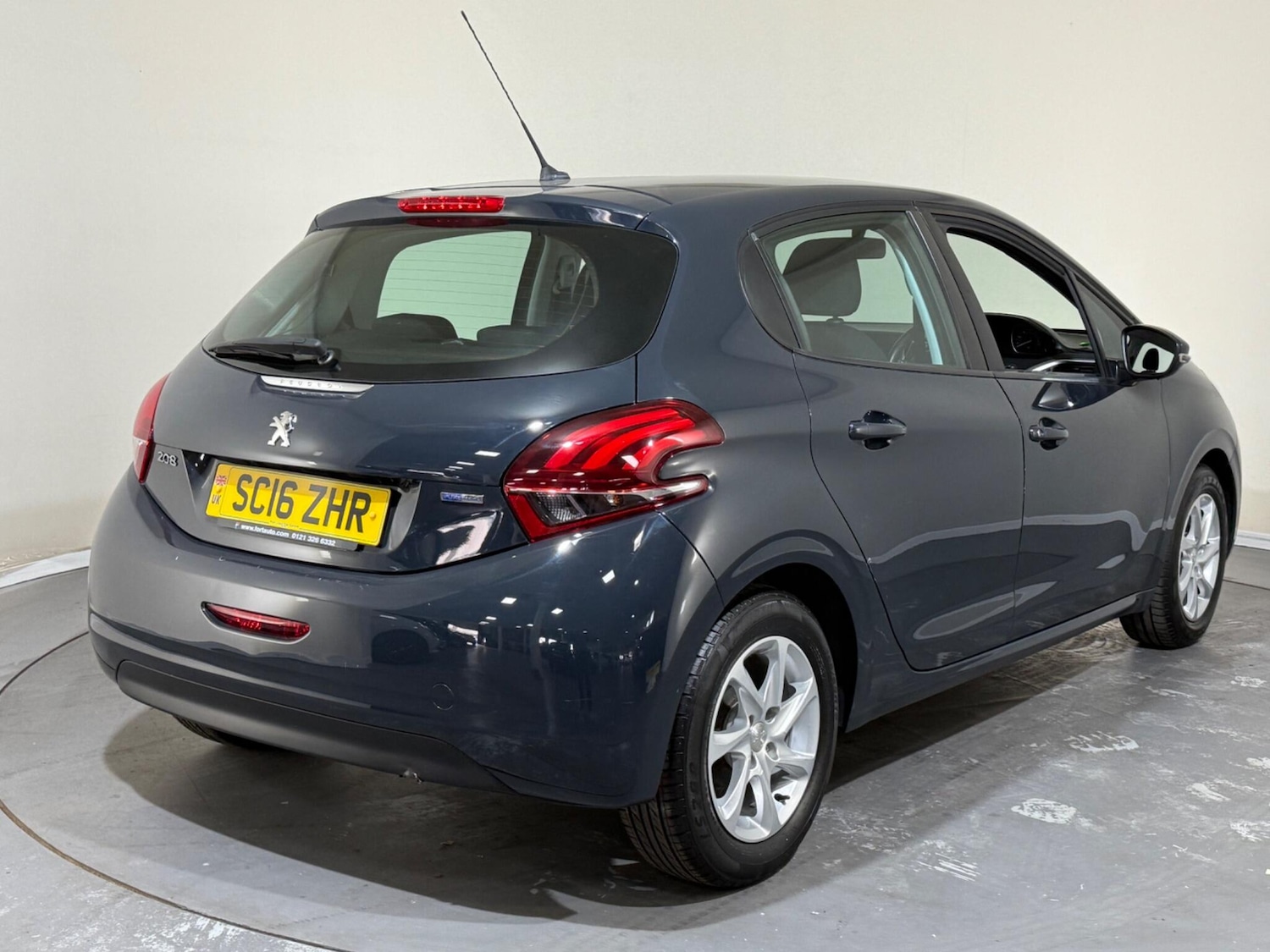 Used Peugeot 208 2016 for sale - 76409208: Photo 7