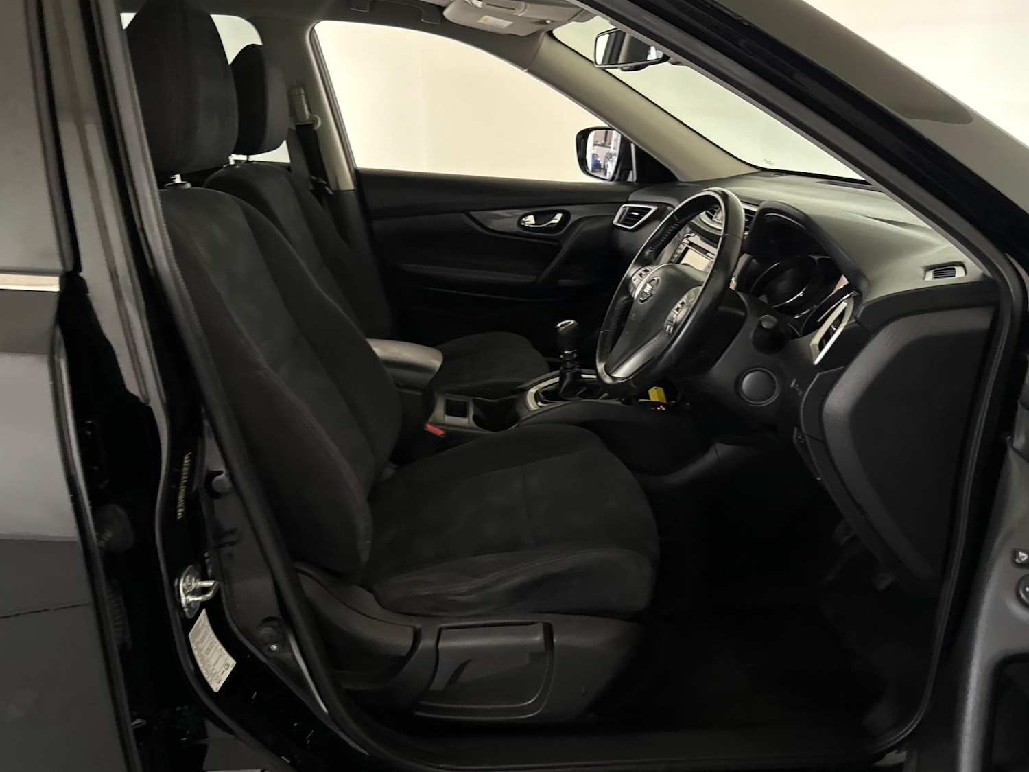 Used Nissan X-Trail 2015 for sale - 76408818: Photo 23