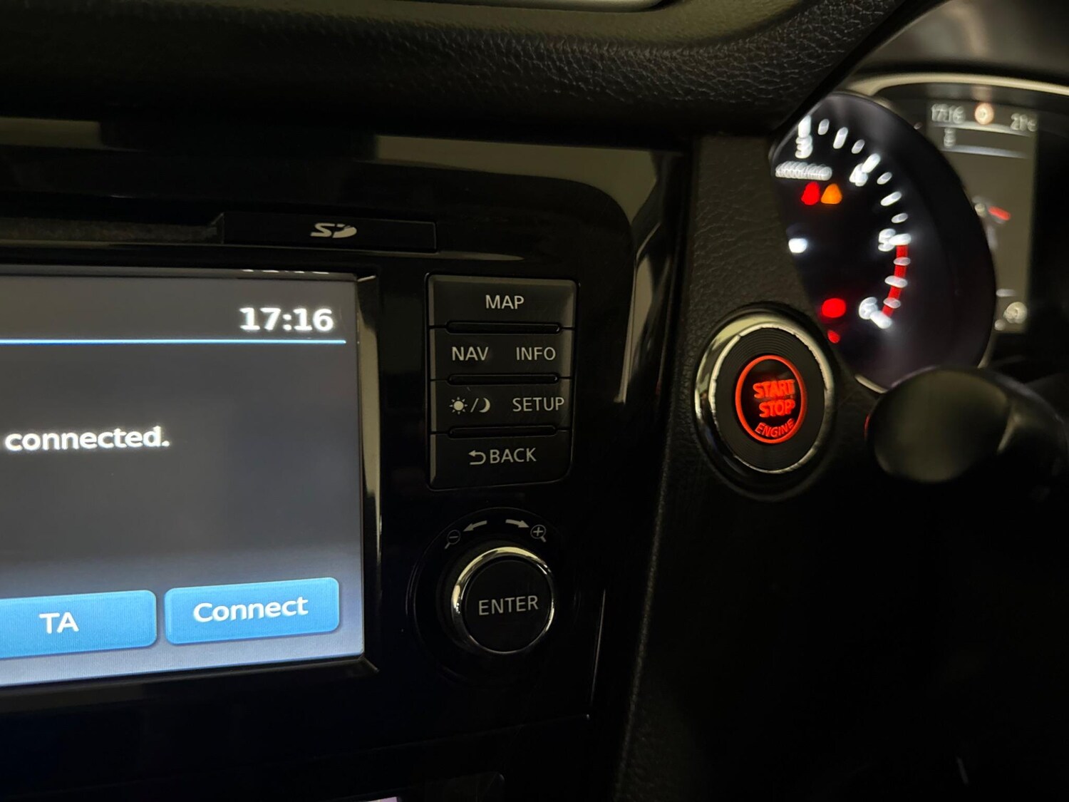 Used Nissan X-Trail 2015 for sale - 76408818: Photo 41