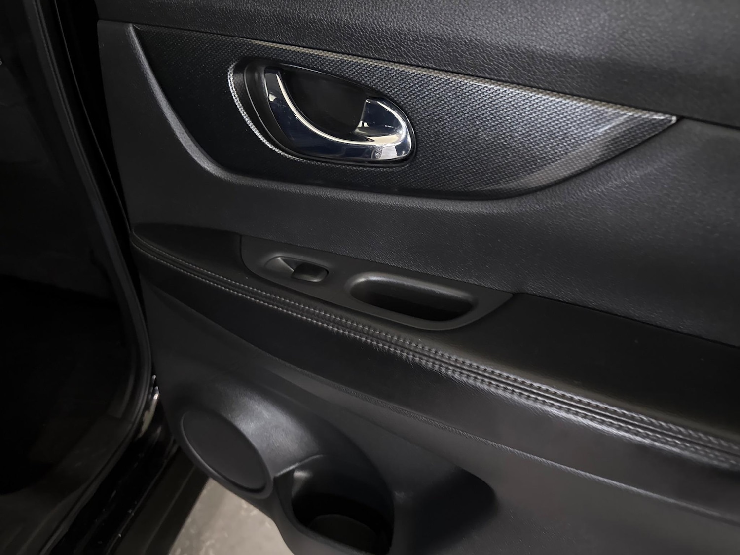 Used Nissan X-Trail 2015 for sale - 76408818: Photo 48