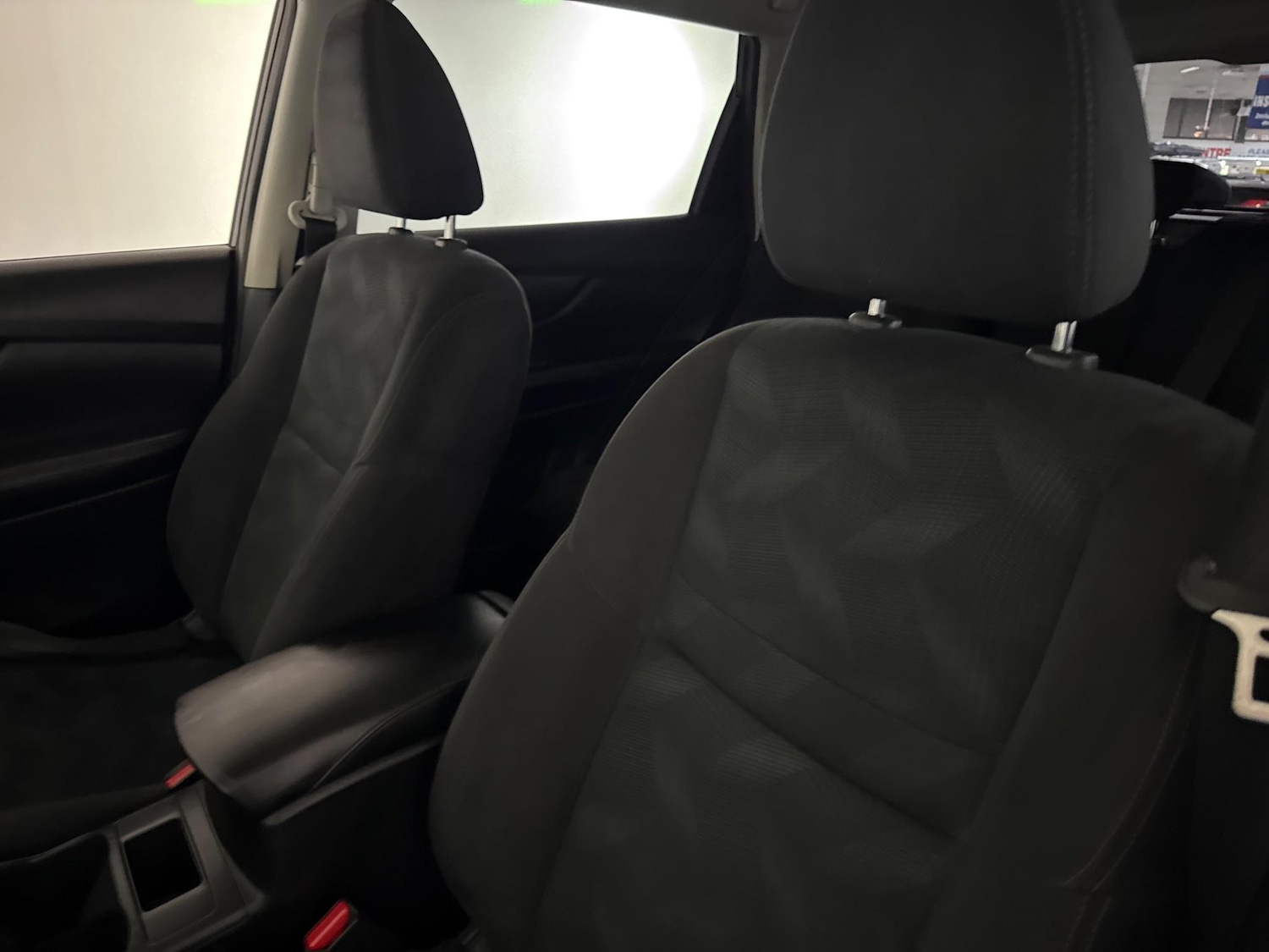 Used Nissan X-Trail 2015 for sale - 76408818: Photo 70