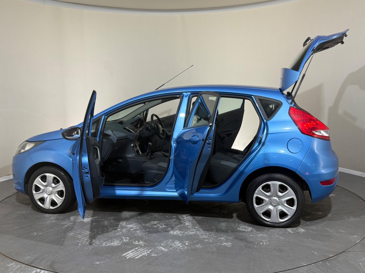 Used Ford Fiesta 2010 for sale - 77016782: Photo 11