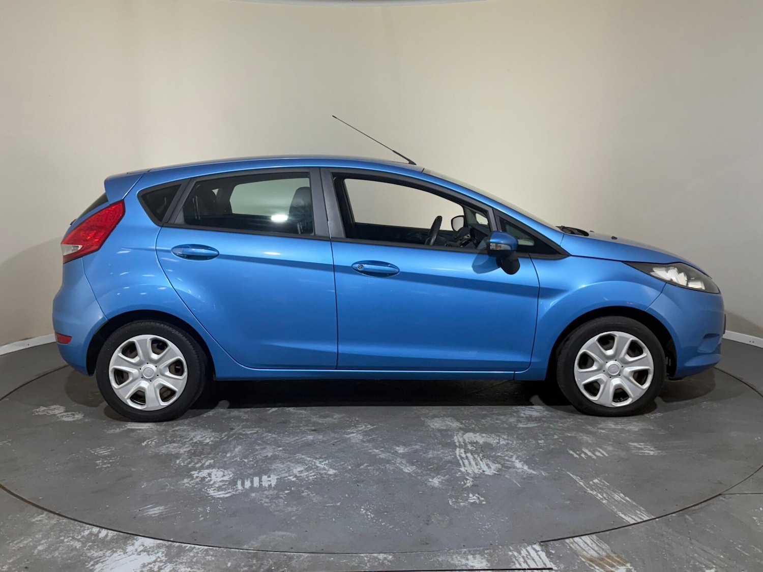 Used Ford Fiesta 2010 for sale - 77016782: Photo 8