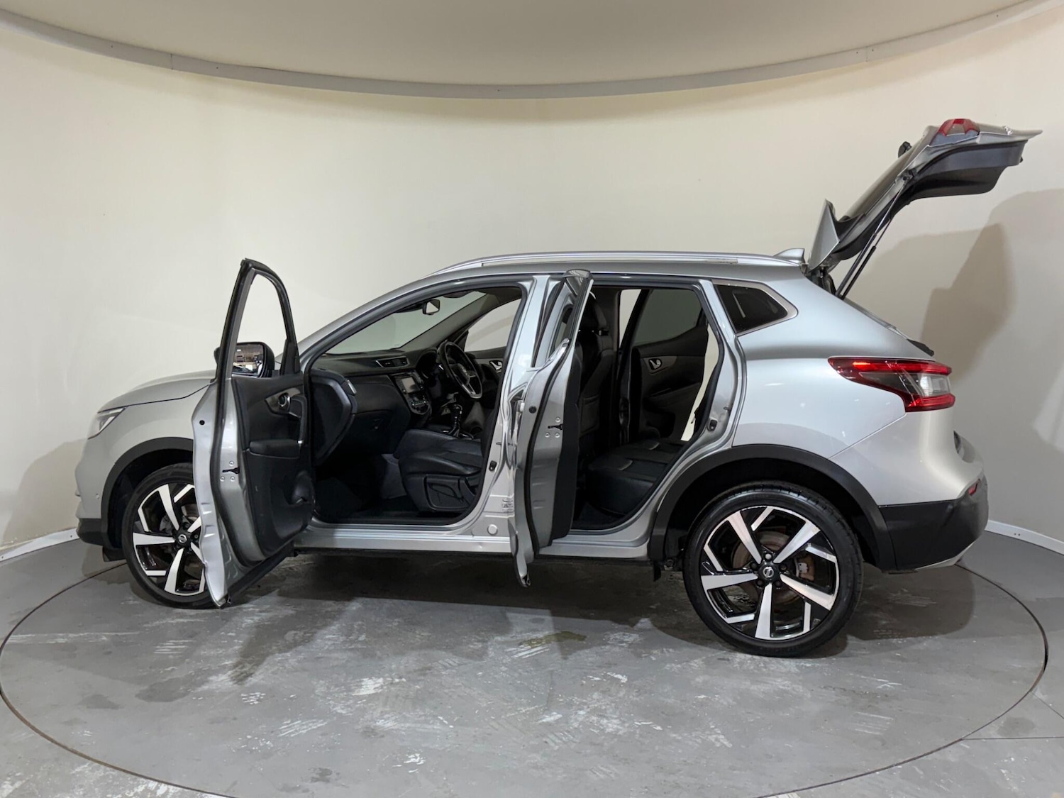 Used Nissan Qashqai 2018 for sale - 76644647: Photo 11