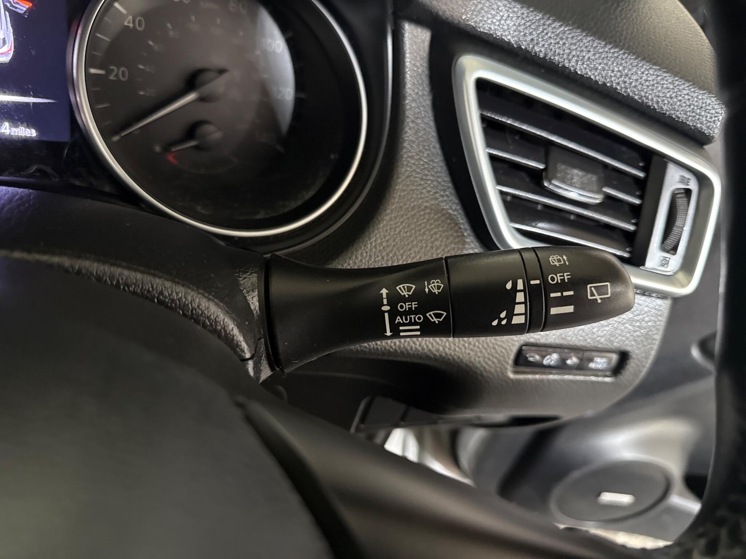 Used Nissan Qashqai 2018 for sale - 76644647: Photo 29