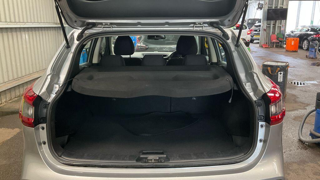 Used Nissan Qashqai 2018 for sale - 76408354: Photo 8