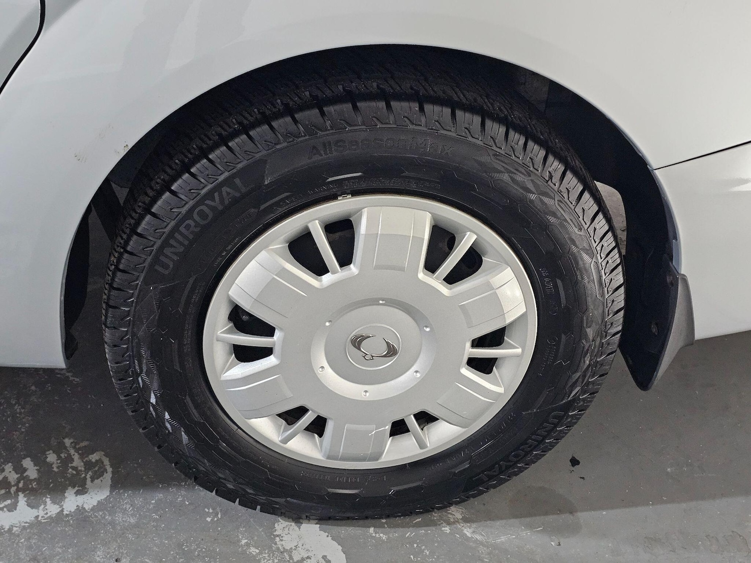 Used Ssangyong Turismo 2014 for sale - 76409368: Photo 20