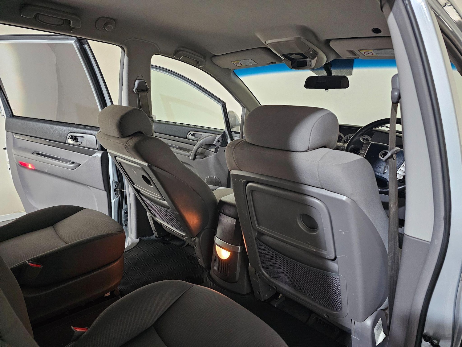 Used Ssangyong Turismo 2014 for sale - 76409368: Photo 28