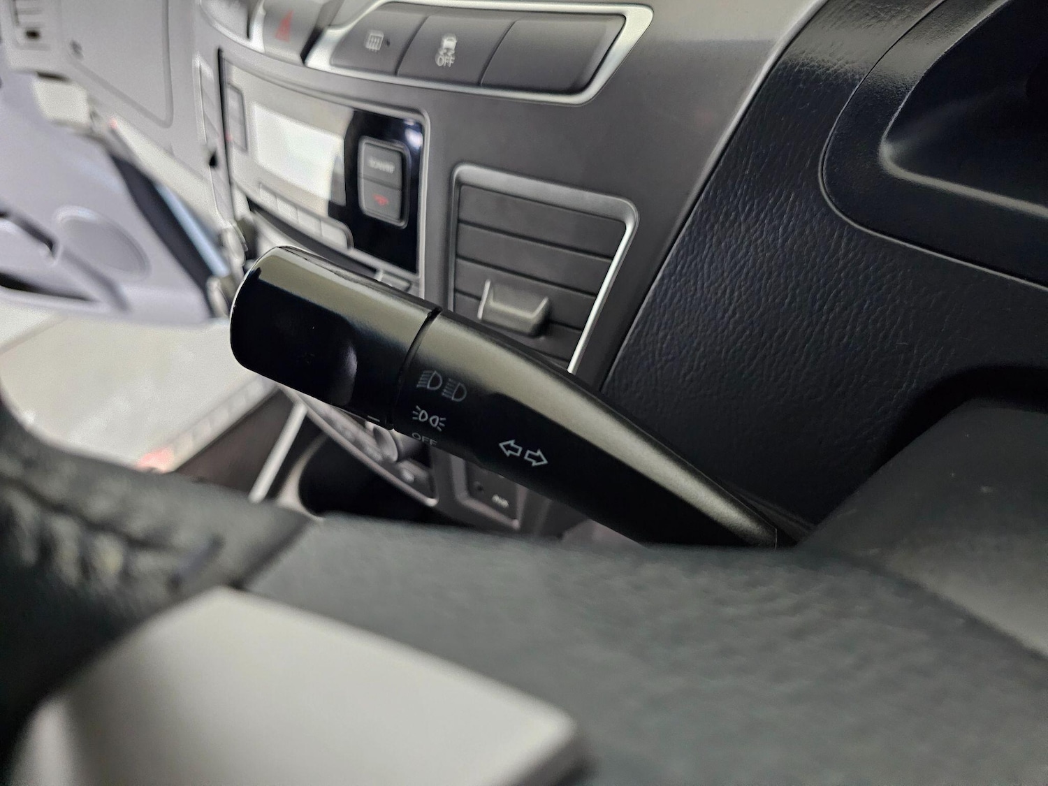 Used Ssangyong Turismo 2014 for sale - 76409368: Photo 39